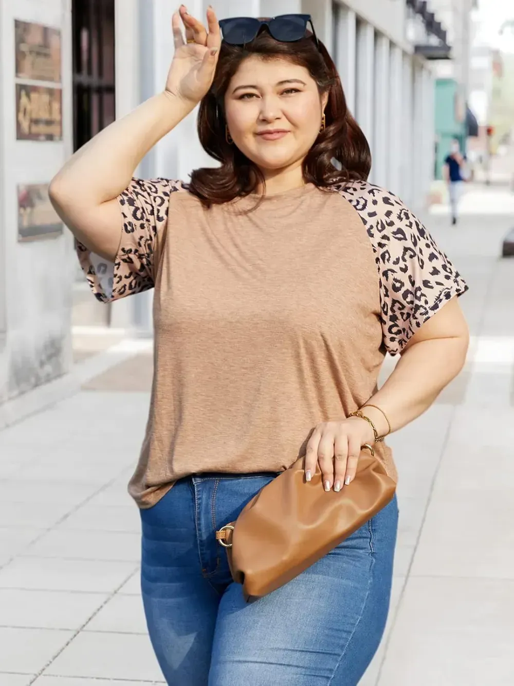 HDLTE Womens Plus Size Tops Floral Bell Sleeves Blouses Summer Crewneck Tunic Loose Casual T Shirts