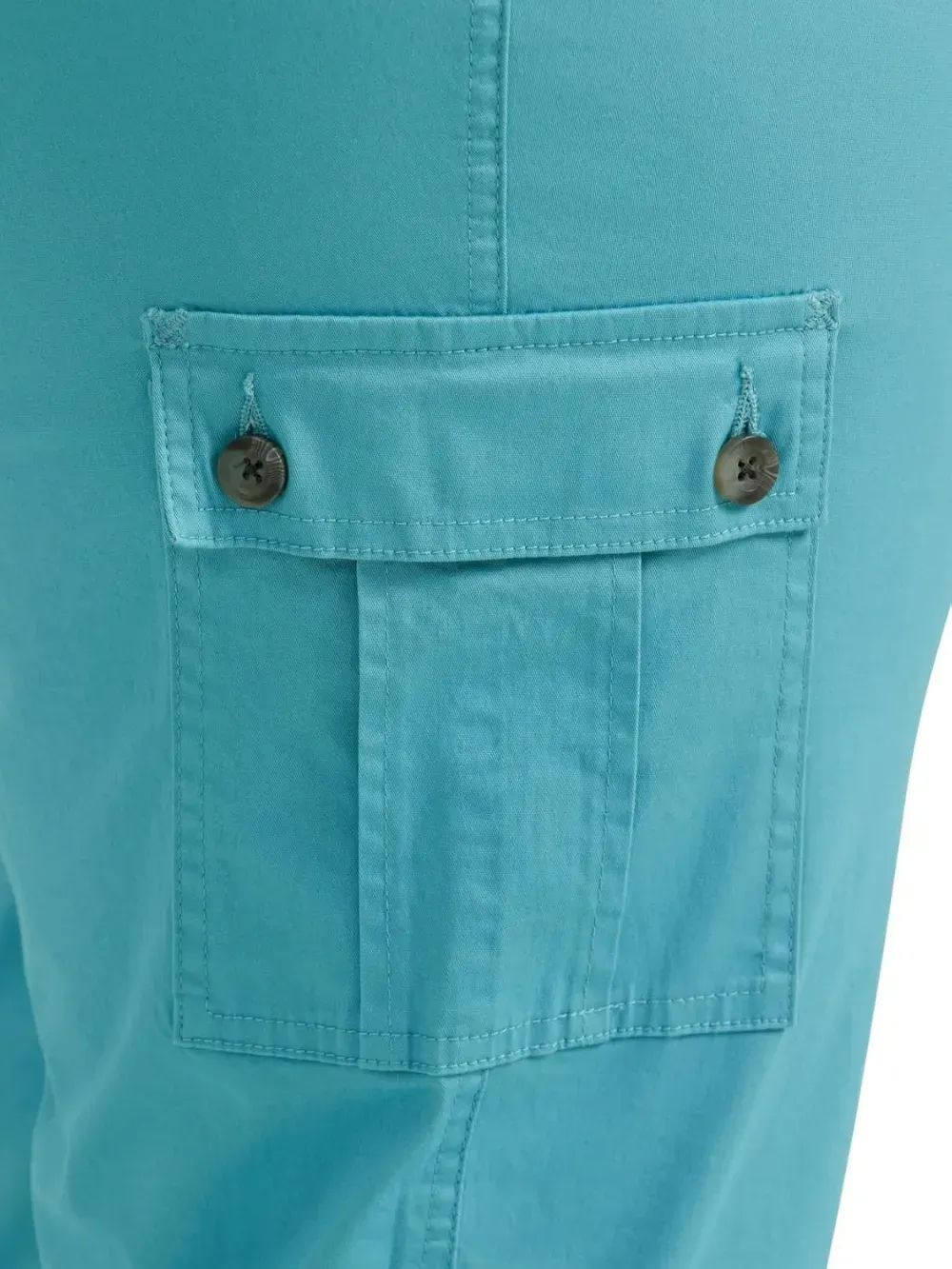 Lee Women's Plus Size Ultra Lux Comfort with Flex-to-go Cargo Capri Pant