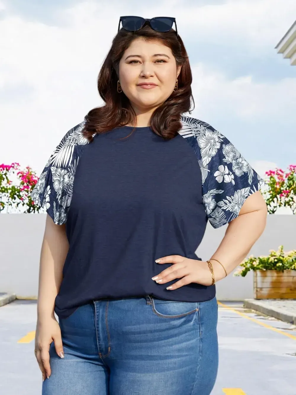 HDLTE Womens Plus Size Tops Floral Bell Sleeves Blouses Summer Crewneck Tunic Loose Casual T Shirts