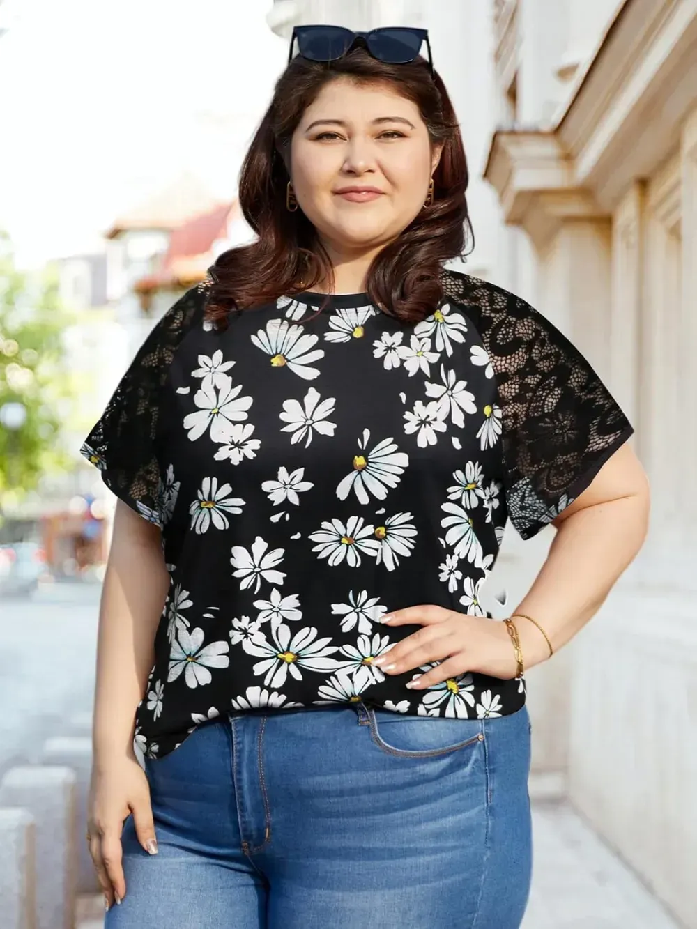 HDLTE Womens Plus Size Tops Floral Bell Sleeves Blouses Summer Crewneck Tunic Loose Casual T Shirts