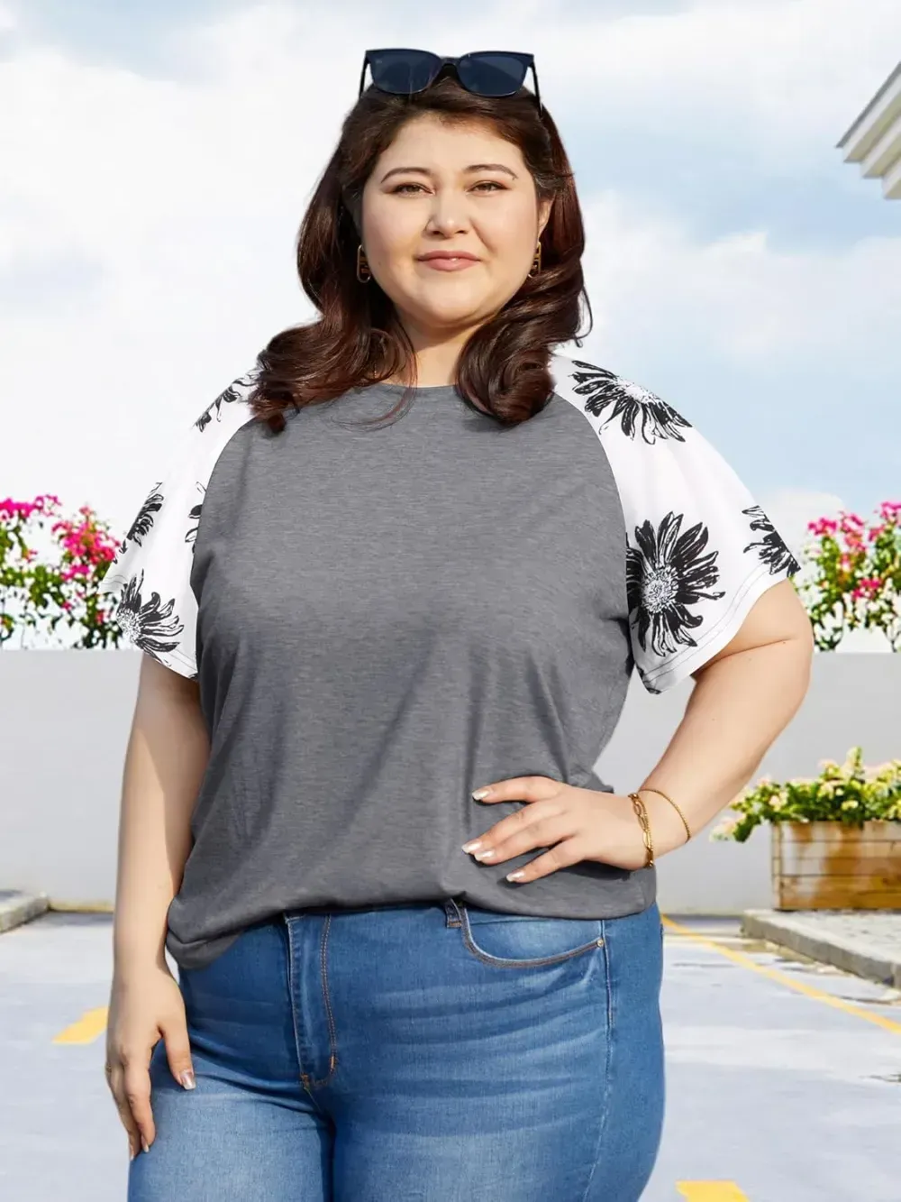 HDLTE Womens Plus Size Tops Floral Bell Sleeves Blouses Summer Crewneck Tunic Loose Casual T Shirts